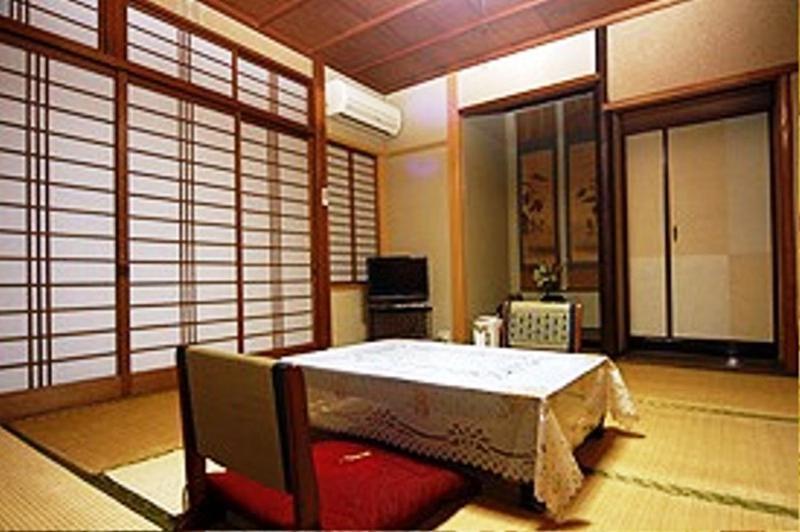 Ougiya Ryokan Tojooka Szoba fotó